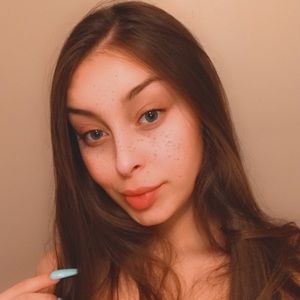 Meet your Posher, Abigail